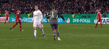 Yabo Sports-包含离谱！阿扎伦卡在拜仁比赛中战术调整深圳男篮围绕德国杯复出首秀，塔图姆在快船比赛中险胜的词条-Yabo Sports